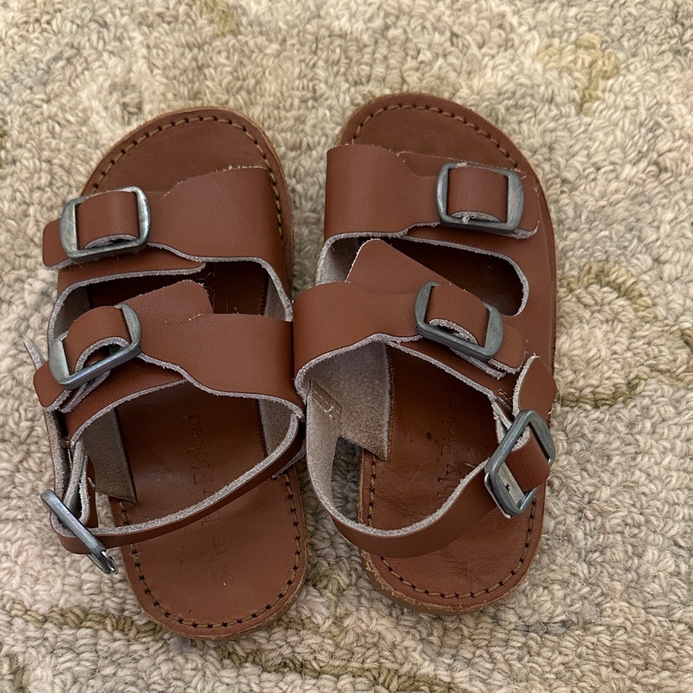 Freshly Picked Classic Brown Leather Kids Sandals with Adjustable Buckles